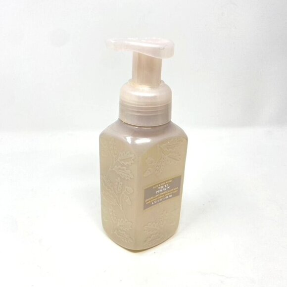 Bath & Body Works White Pumpkin Gentle And Clean Foaming Hand Soap - Picture 3 of 6